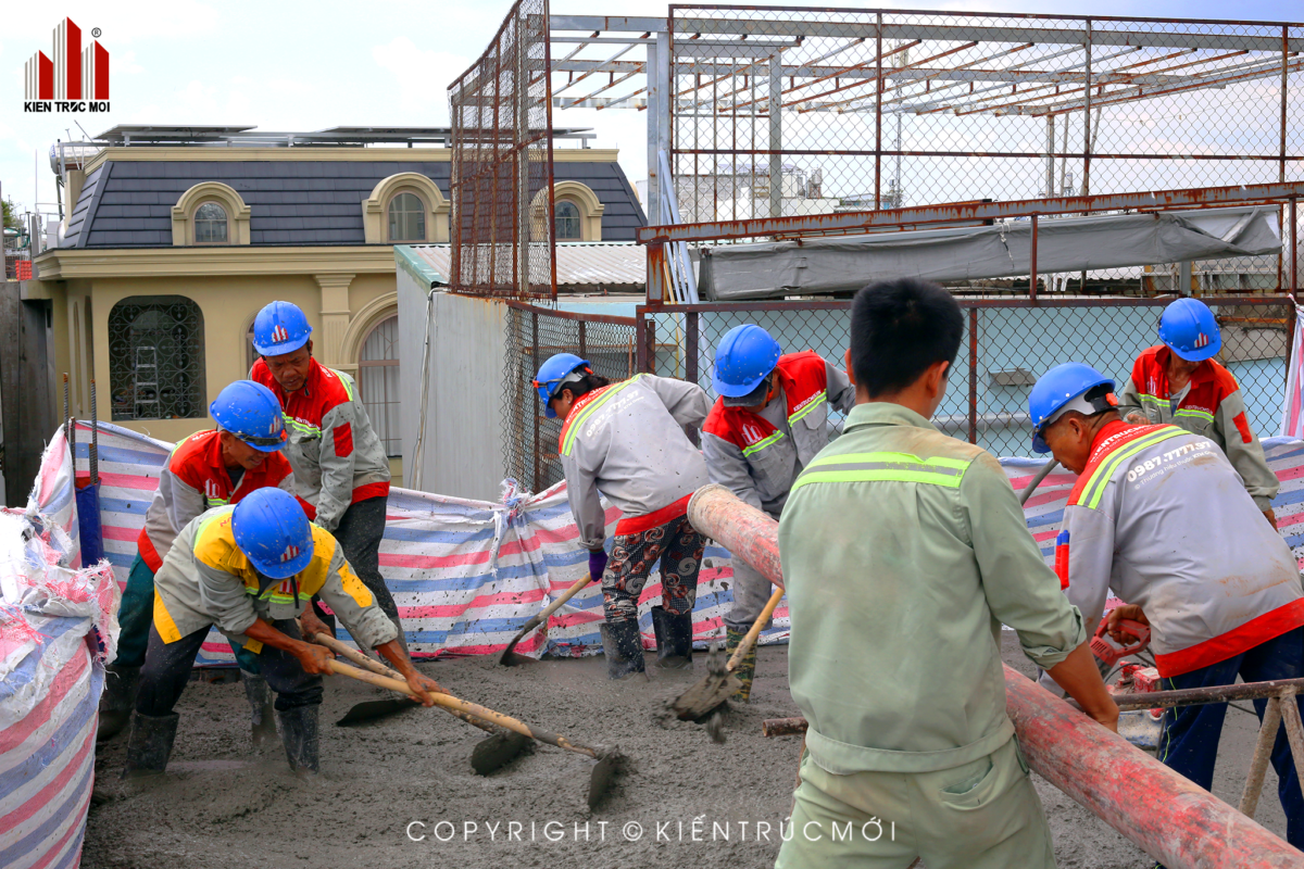 Đổ Bê Tông Dầm Sàn & Cầu Thang Lầu 2 - Đội Ngũ Thi Công Kiến Trúc Mới