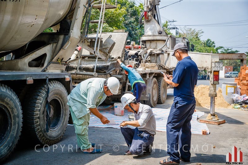 Lựa chọn nhà thầu uy tín để được xây nhà giá rẻ, đảm bảo chất lượng.